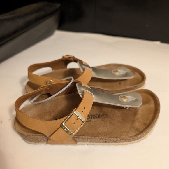 Birkenstock Other - Birkenstock Kids Sandals  Size 3(34) In EUC
